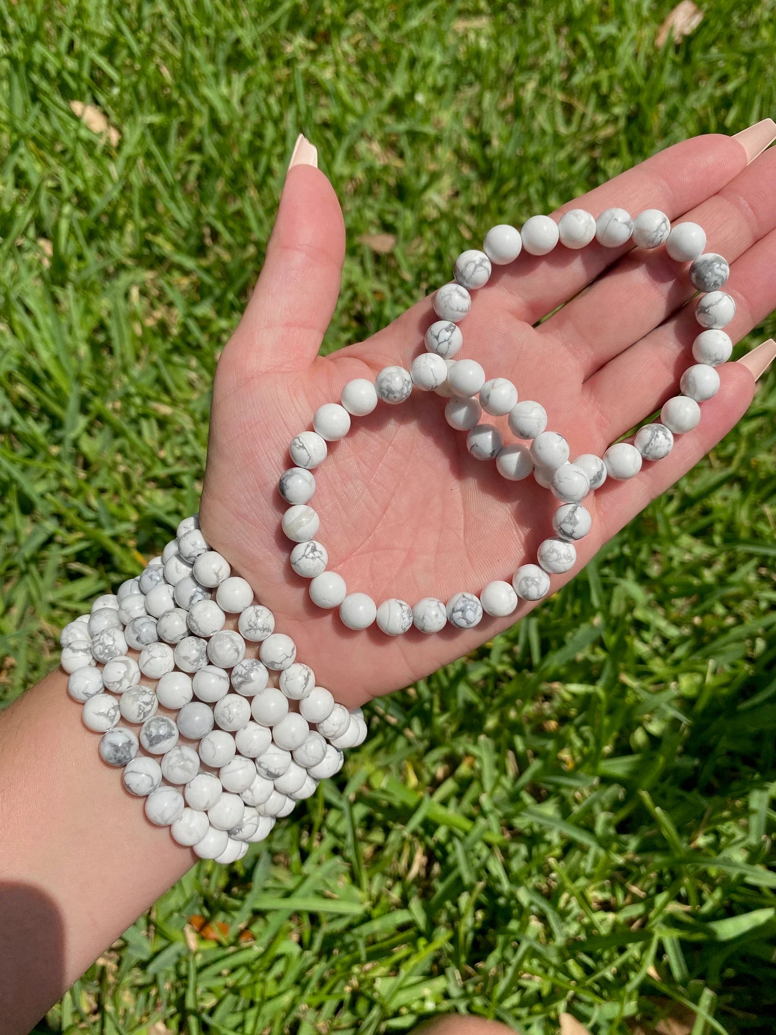 White Stone Howlite Bracelet Beads Bracelet Crystal Bracelet at Rs  100/piece in Khambhat